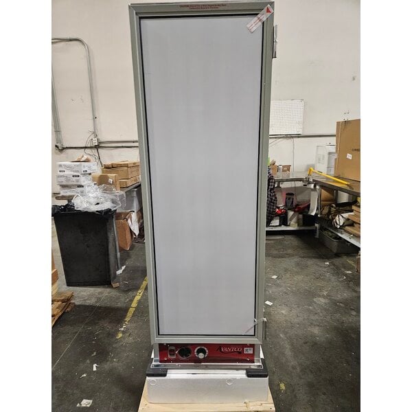 Scratch and Dent Avantco HEAT-1836I Full Size Insulated Heated Holding Cabinet with Clear Door - 120V