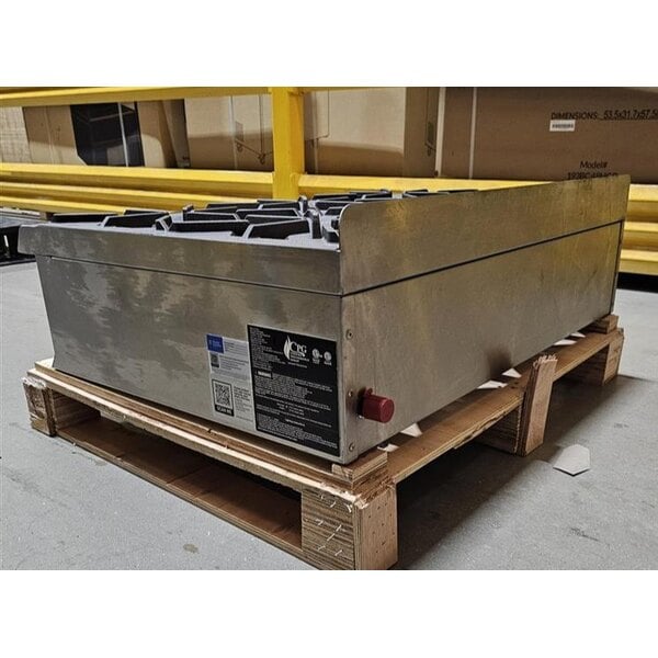 Scratch and Dent Cooking Performance Group R-CPG-36-NL 6 Burner Gas Countertop Range / Hot Plate - 132,000 BTU