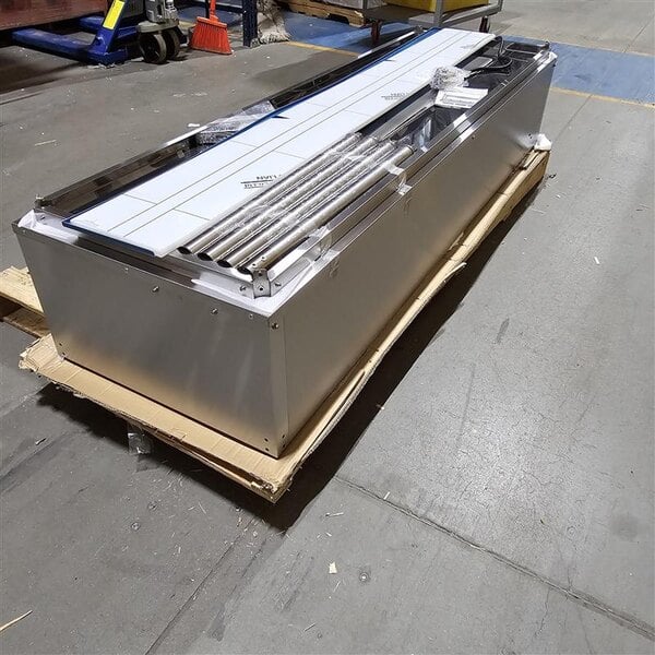 Scratch and Dent Avantco STE-5SG Five Pan Open Well Electric Steam Table with Undershelf, Overshelf, and Sneeze Guard - 208/240V, 3750W