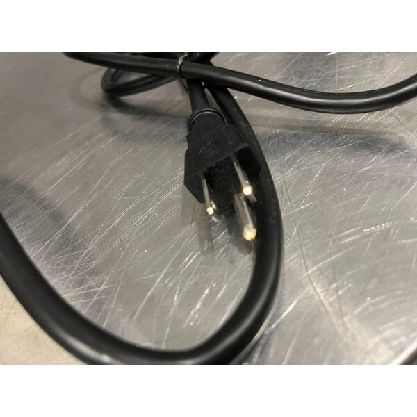 Scratch and Dent AvaMix JE700 Continuous Feed Juice Extractor with Pulp Ejection - 120V