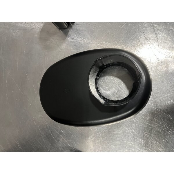 Scratch and Dent AvaMix JE700 Continuous Feed Juice Extractor with Pulp Ejection - 120V