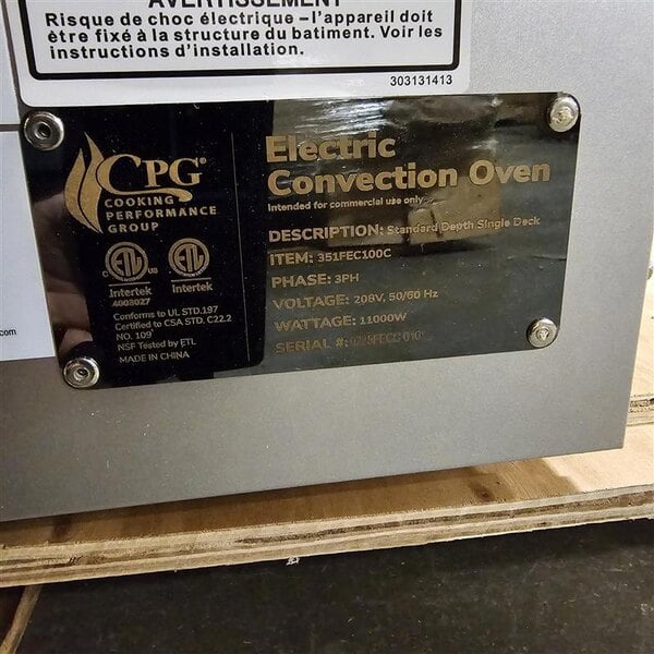 Scratch and Dent Cooking Performance Group FEC-100-C Single Deck Standard Depth Full Size Electric Convection Oven - 208V, 3 Phase, 11 kW