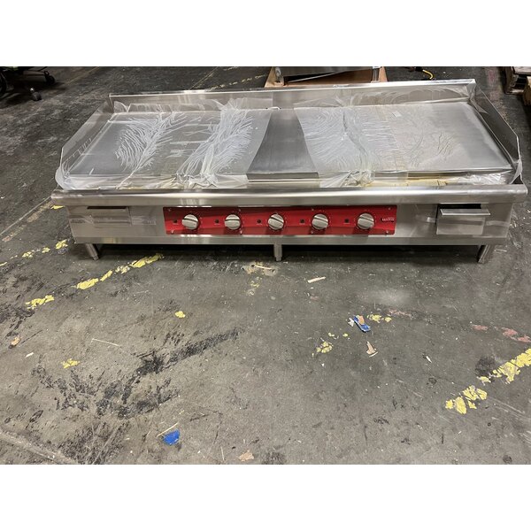 Scratch and Dent Avantco EG60E 60" Electric Countertop Griddle - 240V, 17,500W