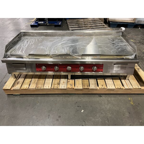 Scratch and Dent Avantco EG60E 60" Electric Countertop Griddle - 240V, 17,500W