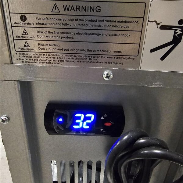 Scratch and Dent Avantco AWT-72R 72" Worktop Refrigerator with 3 1/2" Backsplash