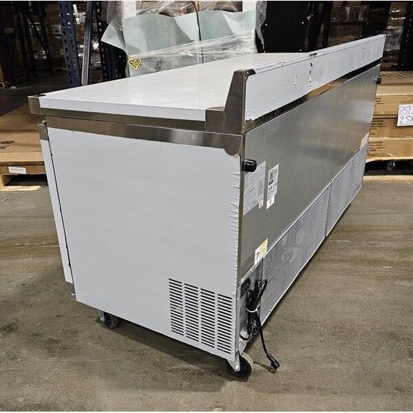 Scratch and Dent Avantco AWT-72R 72" Worktop Refrigerator with 3 1/2" Backsplash