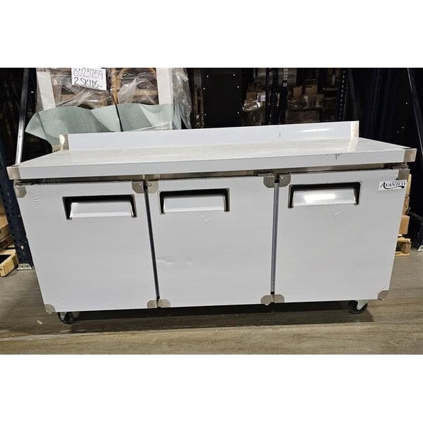 Scratch and Dent Avantco AWT-72R 72" Worktop Refrigerator with 3 1/2" Backsplash