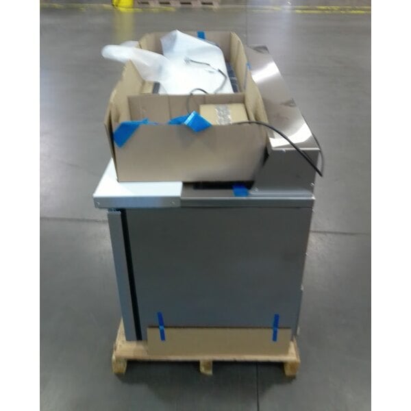 Scratch and Dent True TSSU-60-16-HC 60 3/8" 2 Door Refrigerated Sandwich Prep Table