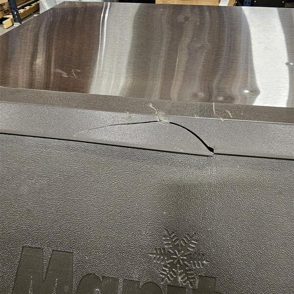 Scratch and Dent Manitowoc UDP0190A-161B NEO 26" Air Cooled Undercounter Full Dice Cube Ice Machine with 90 lb. Bin - 115V, 200 lb.