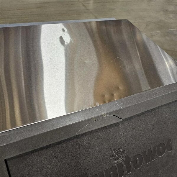 Scratch and Dent Manitowoc UDP0190A-161B NEO 26" Air Cooled Undercounter Full Dice Cube Ice Machine with 90 lb. Bin - 115V, 200 lb.