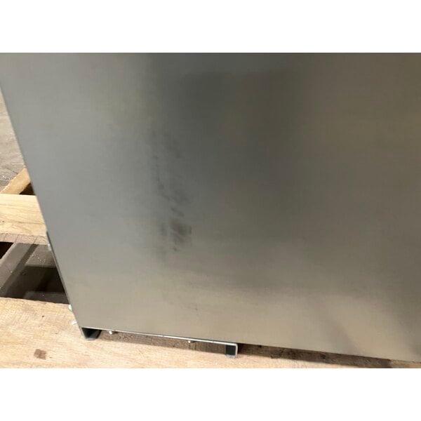 Scratch and Dent Avantco FF50 Natural Gas 50 lb. Stainless Steel Floor Fryer - 120,000 BTU