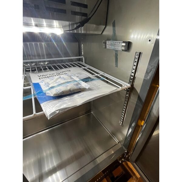 Scratch and Dent Avantco ZPT-36-FB-HC 36" 2 Door Front Breathing Cutting Top Refrigerated Sandwich Prep Table