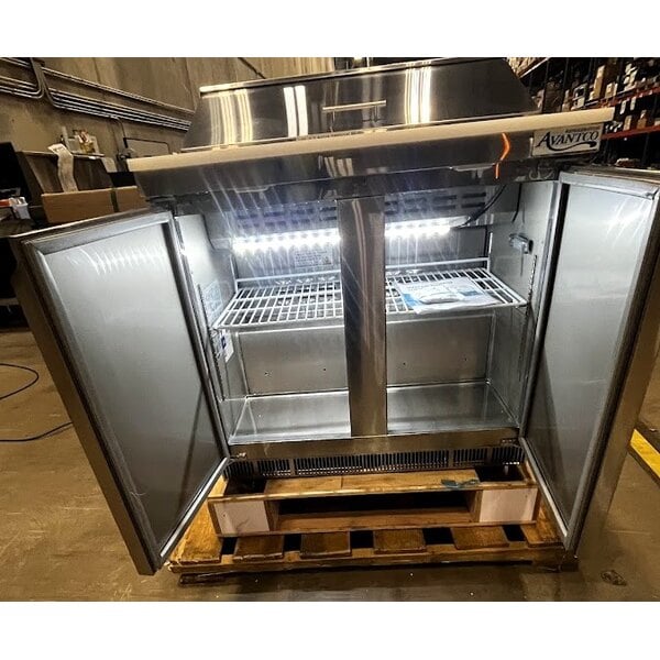 Scratch and Dent Avantco ZPT-36-FB-HC 36" 2 Door Front Breathing Cutting Top Refrigerated Sandwich Prep Table