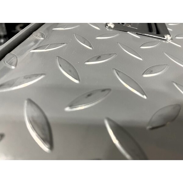 Scratch and Dent Regency 40 lb. 20 GPM Grease Trap with 3" Non-Threaded Connections - PDI Certified