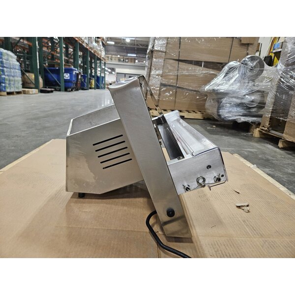 Scratch and Dent Estella EDS18S 18" Countertop One Stage Dough Sheeter - 120V, 1/2 HP