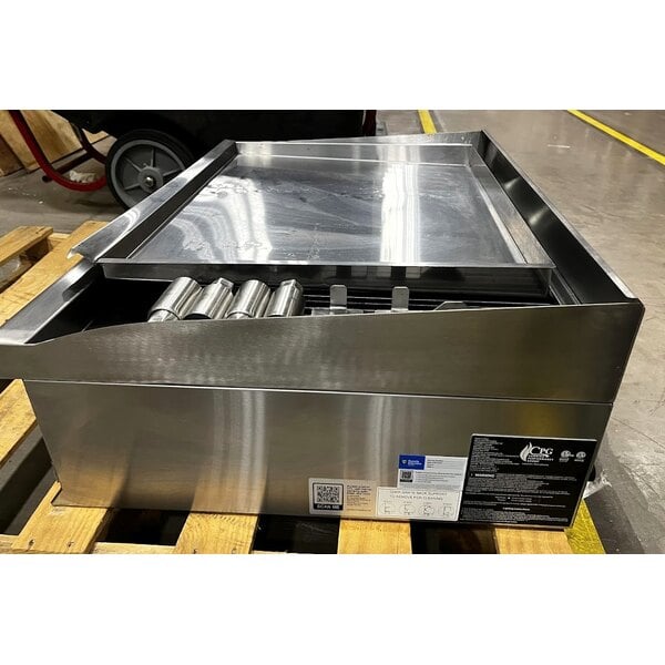 Scratch and Dent Cooking Performance Group CR-CPG-36-NL 36" Gas Countertop Radiant Charbroiler - 120,000 BTU