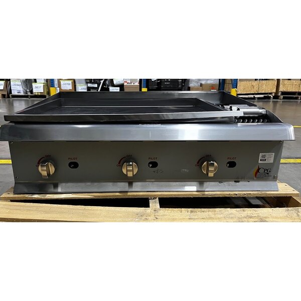 Scratch and Dent Cooking Performance Group CR-CPG-36-NL 36" Gas Countertop Radiant Charbroiler - 120,000 BTU