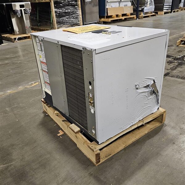 Scratch and Dent Scotsman MC0330SAX-1A Prodigy Elite® Series 30" Air-Cooled Small Cube Ice Machine - 365 lb., 115V