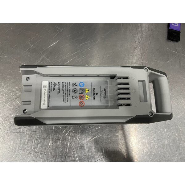 Scratch and Dent ProTeam GoFit® 6 107783 4.0 Ah 6 Qt. Cordless Backpack Vacuum with 107098 Xover Multi-Surface 2-Piece Wand Kit