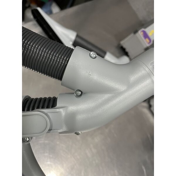 Scratch and Dent ProTeam GoFit® 6 107788 8.0 Ah 6 Qt. Cordless Backpack Vacuum with 107532 ProBlade Hard Surface and Carpet Kit