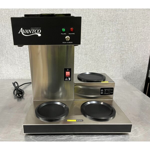 Scratch and Dent Avantco CMA3L Automatic Coffee Maker with 3 Lower Decanter Warmers - 120V, 1650W