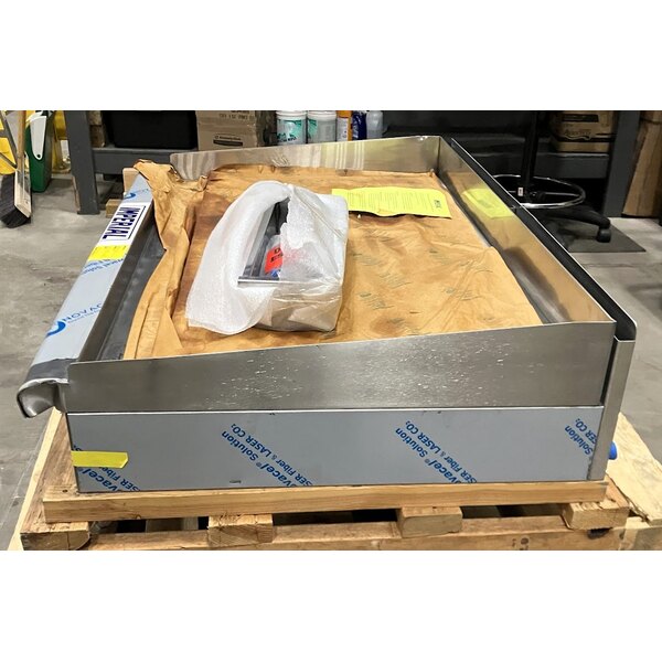 Scratch and Dent Imperial Range ITG-48NG 48" Countertop Thermostatically Controlled Natural Gas Griddle - 120,000 BTU