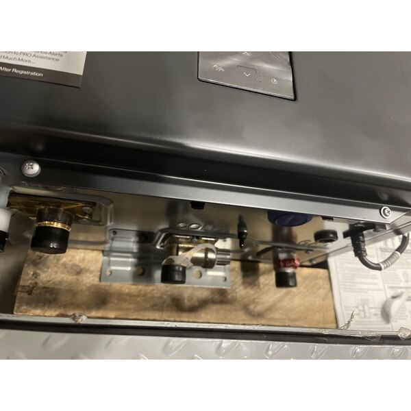 Scratch and Dent Rinnai SENSEI CX199iN Natural Gas / Liquid Propane Wall-Mounted Indoor / Outdoor Tankless Water Heater - 120V, 199,000 BTU, 11.0 GPM