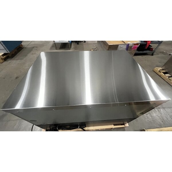 Scratch and Dent Avantco ZUC-48R-HC 48" Front Breathing Undercounter Refrigerator