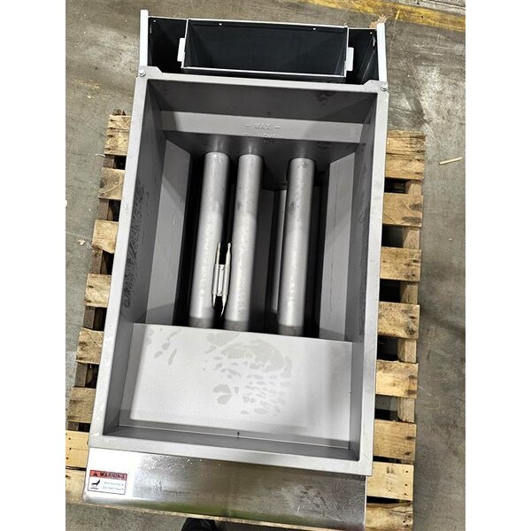 Scratch and Dent Avantco FF40 Liquid Propane 40 lb. Stainless Steel Floor Fryer - 90,000 BTU