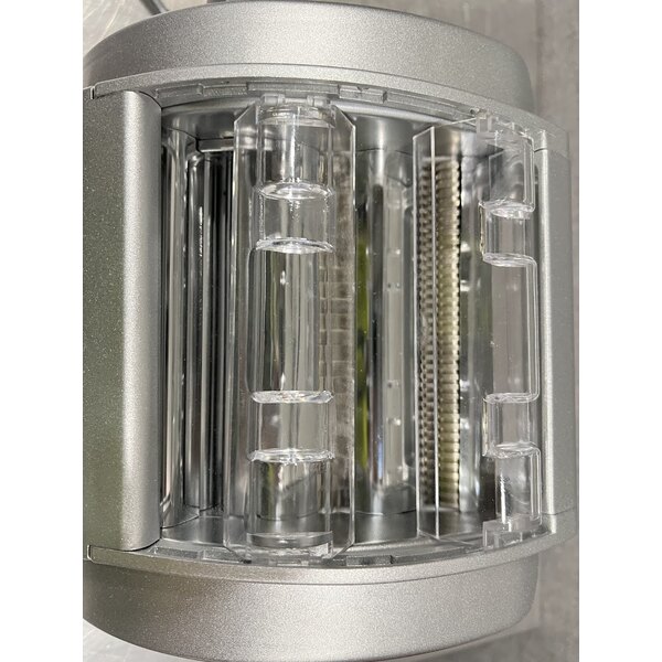 Scratch and Dent Imperia 4720 Pasta Presto 5 3/4" Pasta Machine 720 - 120V, 85W