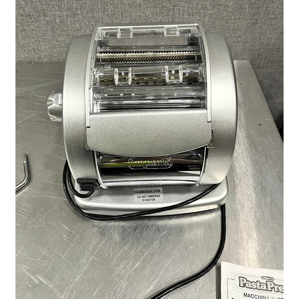 Scratch and Dent Imperia 4720 Pasta Presto 5 3/4" Pasta Machine 720 - 120V, 85W