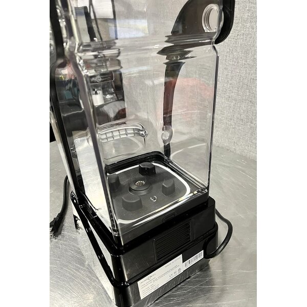 Scratch and Dent AvaMix Apex HBX2000 64 oz. 3 1/2 hp Programmable Commercial Blender with Touchpad and Sound Enclosure - 120V