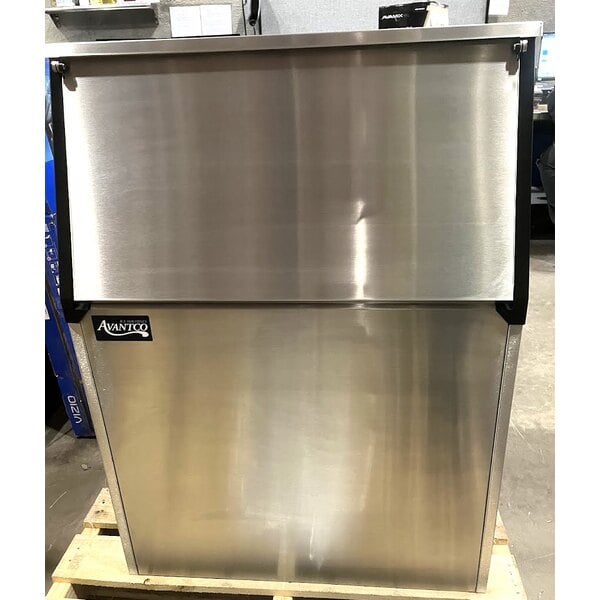 Scratch and Dent Avantco Ice Diamond EBIN50030 30" Stainless Steel Ice Storage Bin - 500 lb.