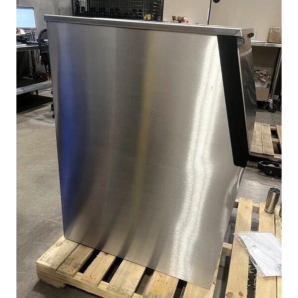 Scratch and Dent Avantco Ice Diamond EBIN50030 30" Stainless Steel Ice Storage Bin - 500 lb.