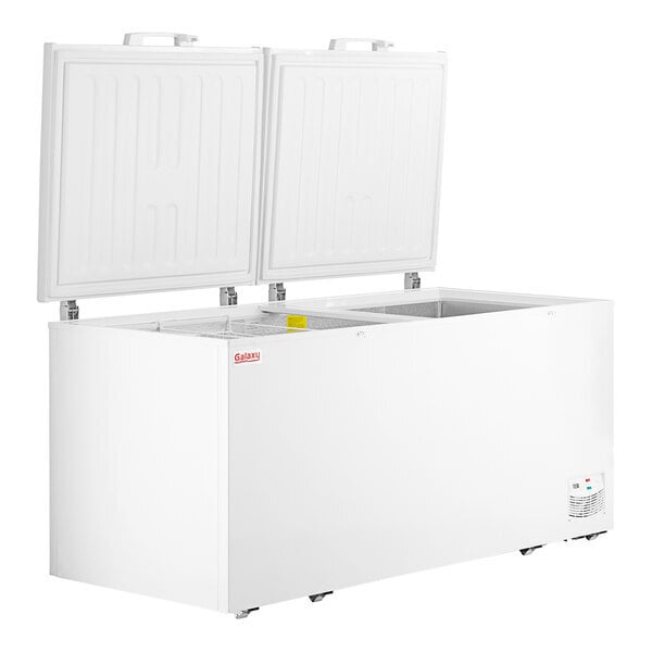 Scratch and Dent Galaxy CF30HC Commercial Chest Freezer - 30 cu. ft.