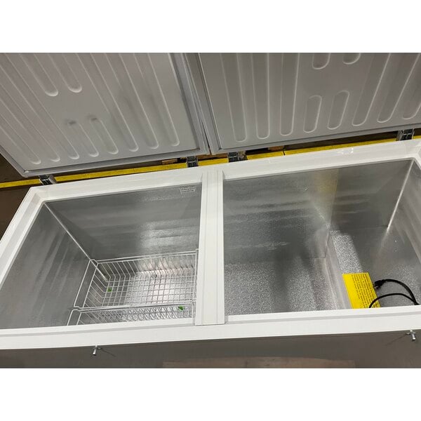 Scratch and Dent Galaxy CF30HC Commercial Chest Freezer - 30 cu. ft.