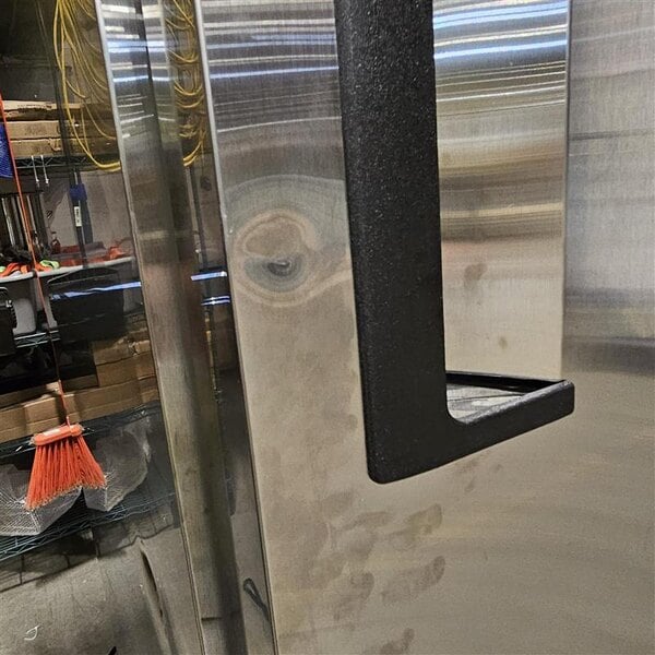 Scratch and Dent Avantco A-23F-HC 29" Solid Door Reach-In Freezer