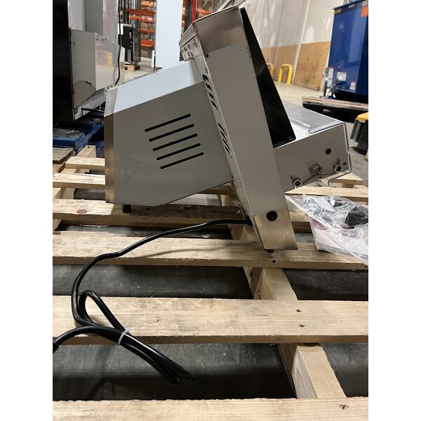 Scratch and Dent Estella EDS18S 18" Countertop One Stage Dough Sheeter - 120V, 1/2 HP