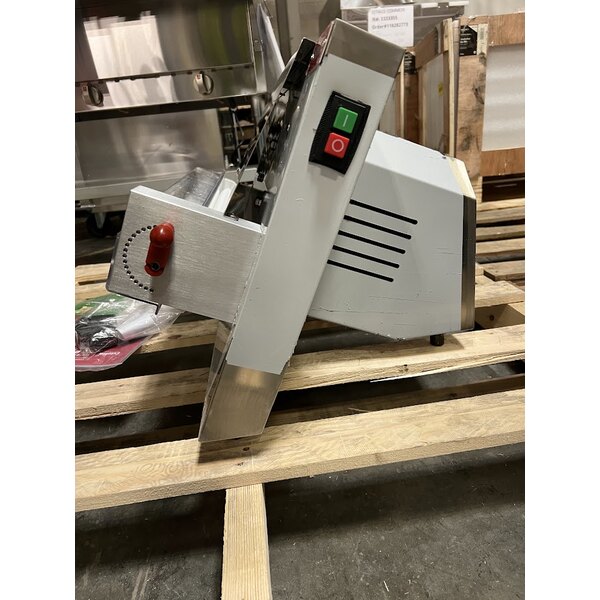 Scratch and Dent Estella EDS18S 18" Countertop One Stage Dough Sheeter - 120V, 1/2 HP