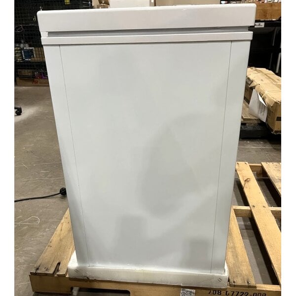 Scratch and Dent Galaxy CF7 Commercial Chest Freezer - 7 cu. ft.