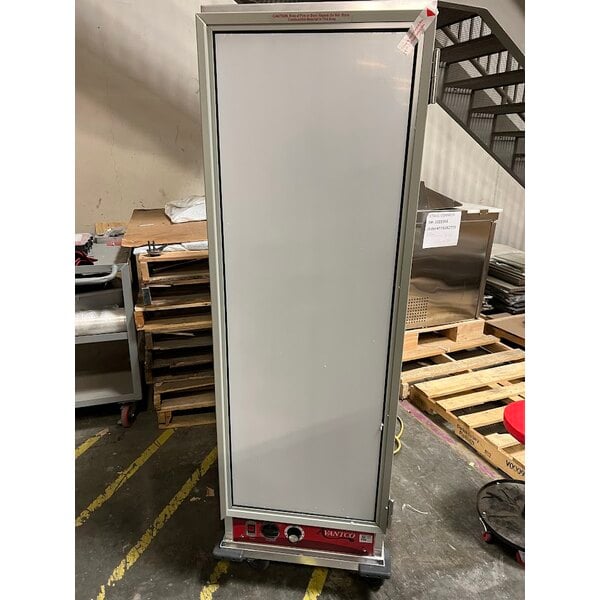 Scratch and Dent Avantco HEAT-1836I Full Size Insulated Heated Holding Cabinet with Clear Door - 120V