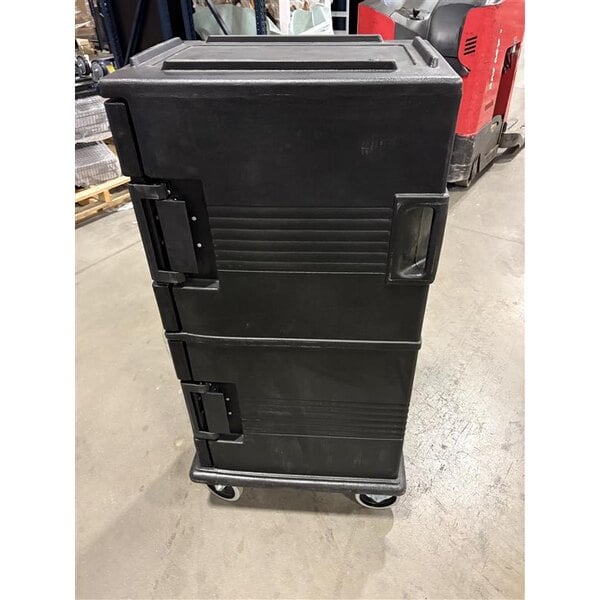 Scratch and Dent Cambro UPC800110 Ultra Camcart® Black Insulated Food Pan Carrier - Holds 12 Pans