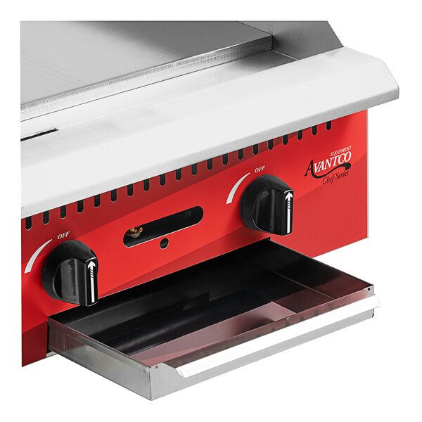 Scratch and Dent Avantco Chef Series CAG-24-MG 24" Countertop Gas Griddle with Manual Controls - 60,000 BTU