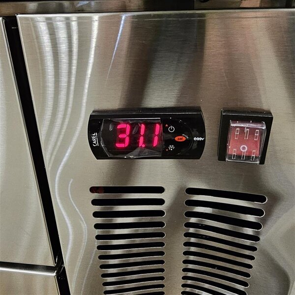 Scratch and Dent Avantco CBE-36-HC 36" 2 Drawer Refrigerated Chef Base