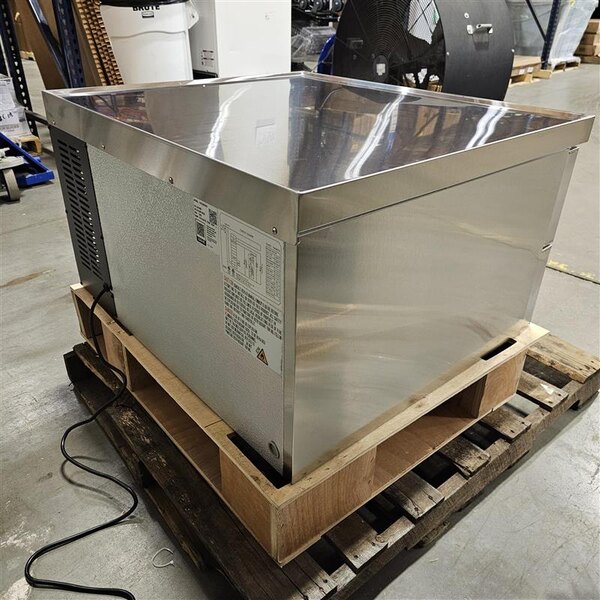 Scratch and Dent Avantco CBE-36-HC 36" 2 Drawer Refrigerated Chef Base