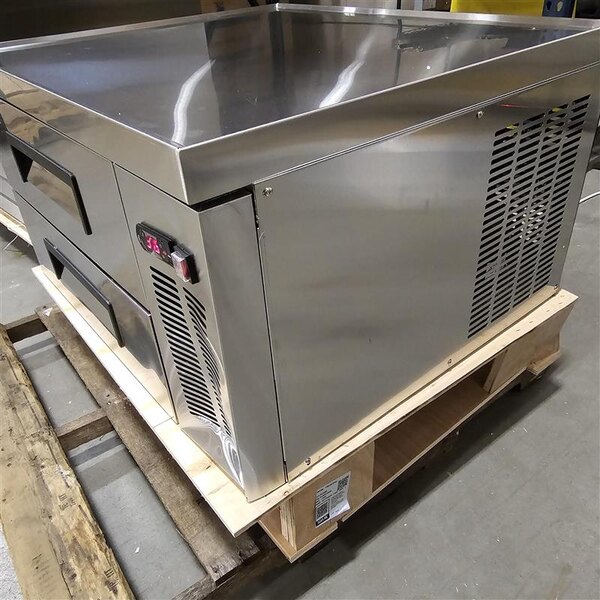 Scratch and Dent Avantco CBE-36-HC 36" 2 Drawer Refrigerated Chef Base