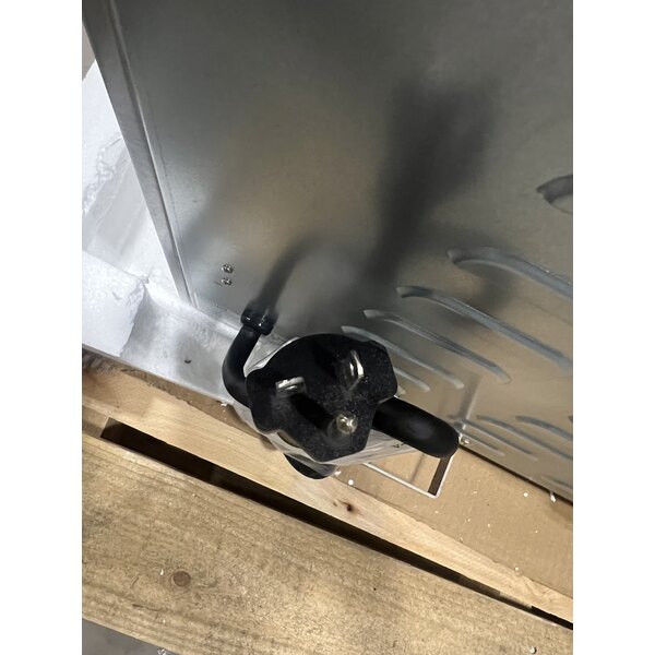 Scratch and Dent Waring WPO750 Double Deck Countertop Pizza Oven with Two Independent Chambers - 240V