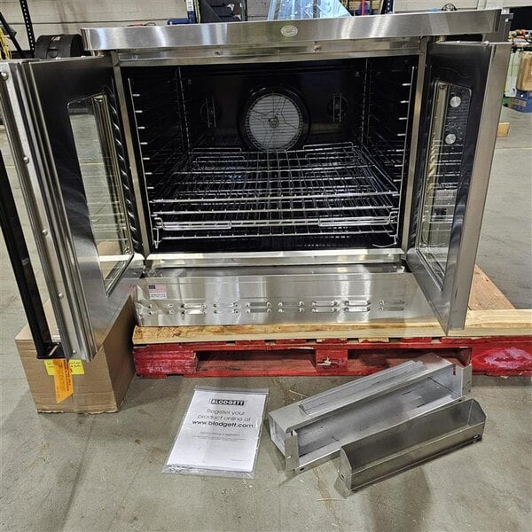 Scratch and Dent Blodgett ZEPHAIRE-200-G Single Deck Liquid Propane Full Size Bakery Depth Convection Oven with Draft Diverter - 60,000 BTU