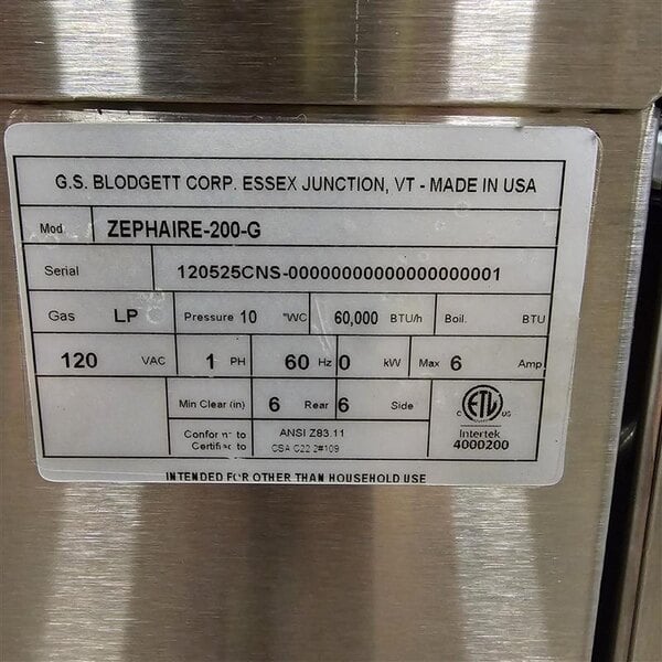 Scratch and Dent Blodgett ZEPHAIRE-200-G Single Deck Liquid Propane Full Size Bakery Depth Convection Oven with Draft Diverter - 60,000 BTU