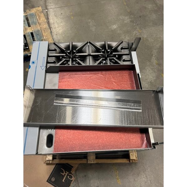 Scratch and Dent Garland G36-2G24R Natural Gas 2 Burner 36" Range with 24" Griddle and Standard Oven - 140,000 BTU